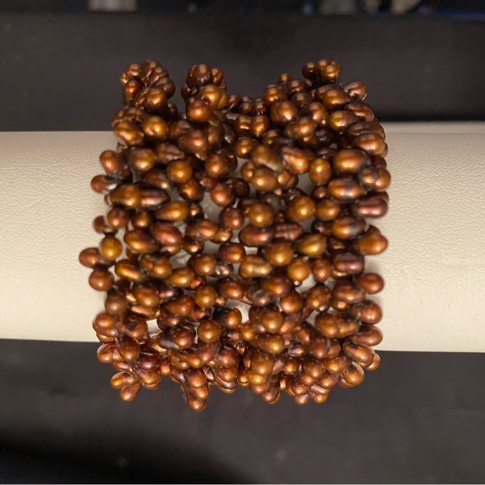 12 Stand Chocolate Seed Pearl Bracelet